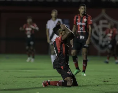 Willian Oliveira lamenta chance desperdiçada