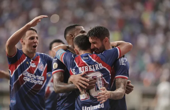 Imagem ilustrativa da imagem Bahia vence o Atlético-MG e volta a pensar alto no Brasileirão