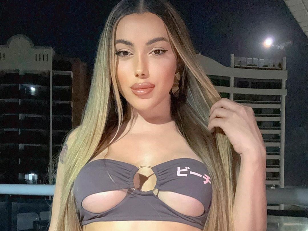 Conheça Emily Narizinho, a atriz pornô trans que engravidou uma colega |  Portal Massa