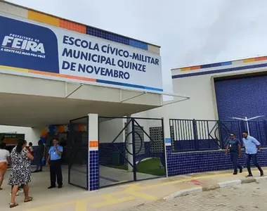 Escola Cívico-Militar Municipal Quinze de Novembro, no distrito de Jaíba