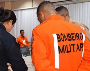 Corpo foi encontrado na noite desta segunda-feira (21)