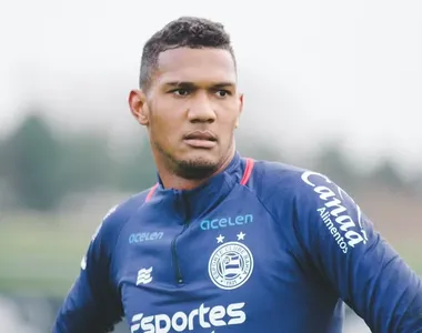 Adriel vai voltar ao Grêmio depois de defender o Bahia entre 2023 e 2024