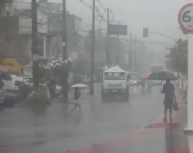 Chuvas tem causado diversos perrengues ao redor de Salvador