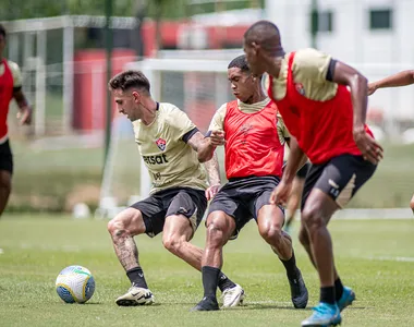 Treino do Vitória neste sábado (12)