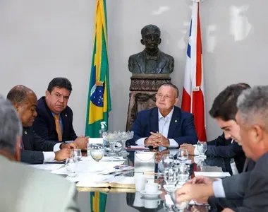 Deputados realizam o tradicional café da manhã