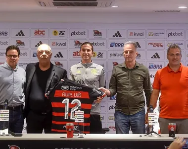 Filipe Luís será o treinador do Flamengo de maneira definitiva