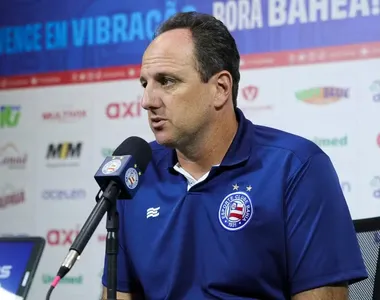 Rogério Ceni durante entrevista coletiva