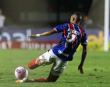 Ademir em ação com a camisa do Bahia