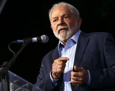 Avião do presidente Lula apresenta problema técnico