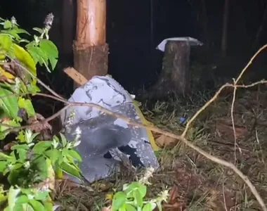 Aeronave de pequeno porte caiu na tarde de terça-feira (23)