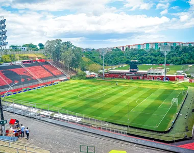 Estdio rubro-negro poderia sediar jogo do Esquadro