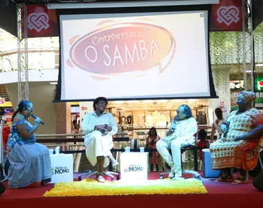 Encontro ocorreu em shopping