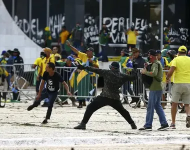 Bolsonaro quer penas levas para os envolvidos