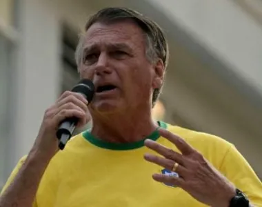 Bolsonaro segue se colocando como candidato da direita