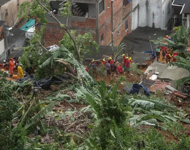 Deslizamento que causou tragédia em Saramandaia