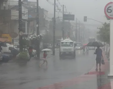 Chuva  Av. Afrânio Peixoto, a Suburbana