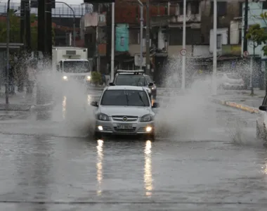 Inmet emitiu alerta de chuvas intensas e ventos fortes em toda a Bahia