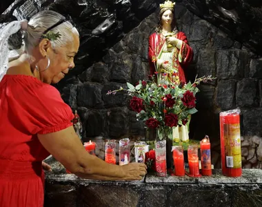 Santa Bárbara ocupa um lugar especial na devoção dos baianos, que participam em peso da organização da festa