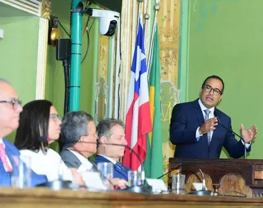 Prefeito esteve na Câmara Municipal de Salvador