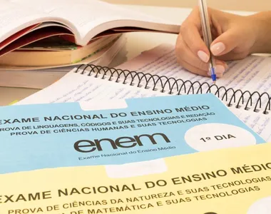 Redação tem peso determinante para média de estudantes no Enem