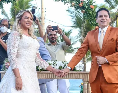 Débora Santana era casada com Uziel Bueno