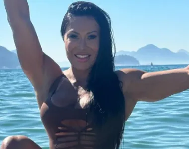 Gracyanne dá dicas de sexo para seguidores