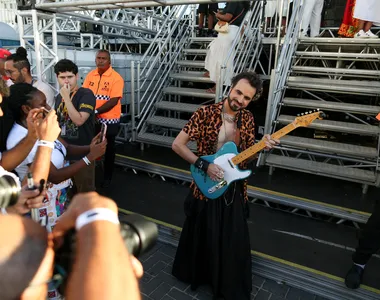 Gabriel concedeu entrevista antes de subir ao palco