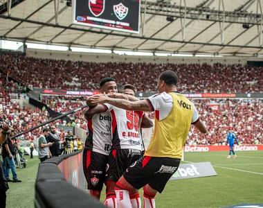 Alerrandro marcou para o Vitória, diante do Flamengo