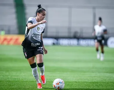 Gabi Portilho em ação no duelo entre Corinthians x Boca Juniors