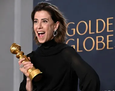 Fernanda Torres venceu a categoria melhor atriz em filme de Drama