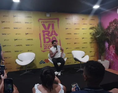 Cantor concedeu entrevista no Festival Virada Salvador 2025