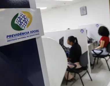 Para saber o dia que vai cair o dinheiro na conta, basta conferir o número final do cartão de benefício do INSS