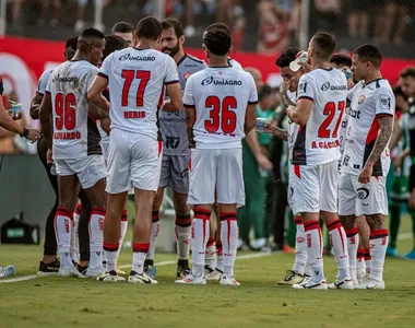 Vitória tem 13 jogadores em fim de contrato