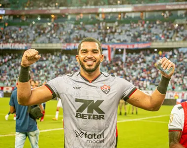 Lucas Arcanjo foi o destaque do jogo contra o Bahia, na Arena Fonte Nova