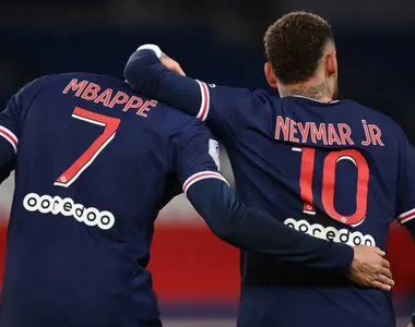 Neymar e Mbappé jogaram juntos entre 2017 e 2023