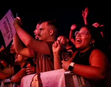 Público cantou e dançou ao som de Calcinha Preta, Mari Fernandez entre outros