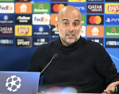 Pep Guardiola, treinador do Manchester City