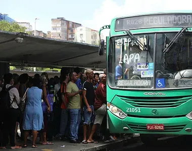 Tarifa de ônibus deve ficar mais cara em Salvador em 2025