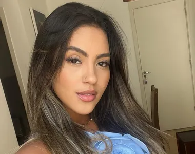 Adriana Paula está namorando com Davi Brito há uma semana