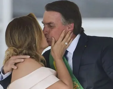 Michele e Jair Bolsonaro são casados