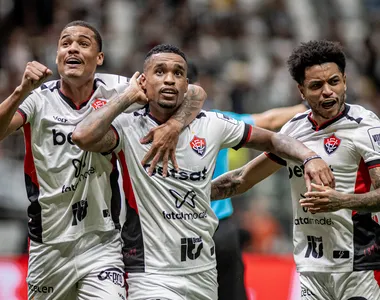 Alerrandro foi autor do segundo gol contra o Atlético-MG