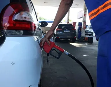 Valor da gasolina deve ficar mais cara a partir de fevereiro