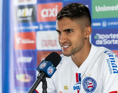 Rodrigo Nestor é apresentando ao Bahia