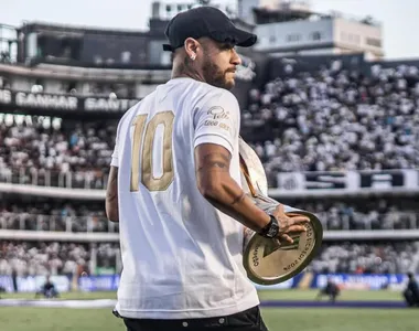 Neymar vestirá a camisa 10 em seu retorno ao Santos