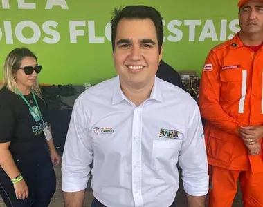 Secretário marcou presença na feira, no Parque de Exposições