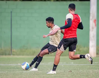 Willian Oliveira em treino do Vitória