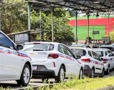 Mais de 40 serviços agora pela internet