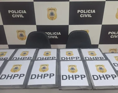 Cem policiais participam da operação