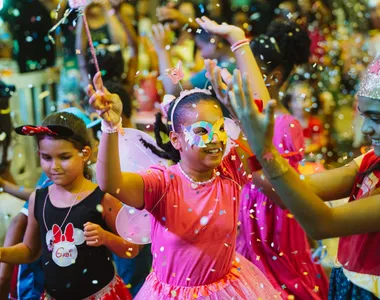 A folia vai acontecer sempre a partir das 19h30, na Praça de Alimentação do shopping