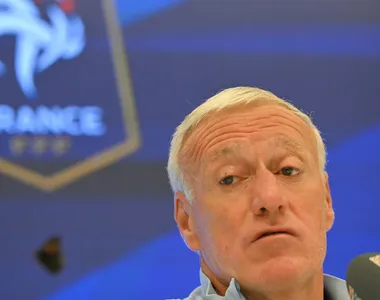 Deschamps, técnico da seleção francesa, durante coletiva de imprensa